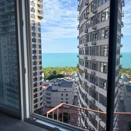 Apartment жемчужиный квартал на каманина Odesa