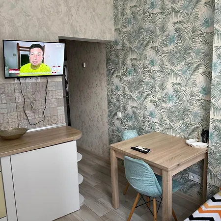 жемчужиный квартал на каманина Apartment Odesa